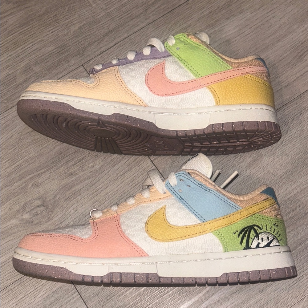 Nike Multicolor Pastel Sneakers BNWOT